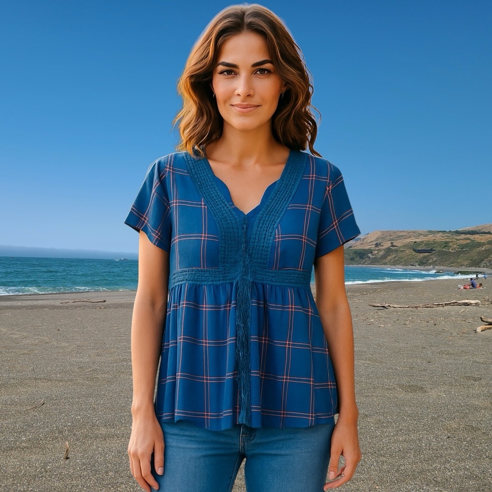 Torrid Blue Plaid Boho Short Sleeve Rayon Women's Top V neck Size 0 Large